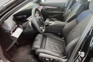 BMW i5 esikatselu 5