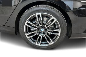 BMW i5 esikatselu 12