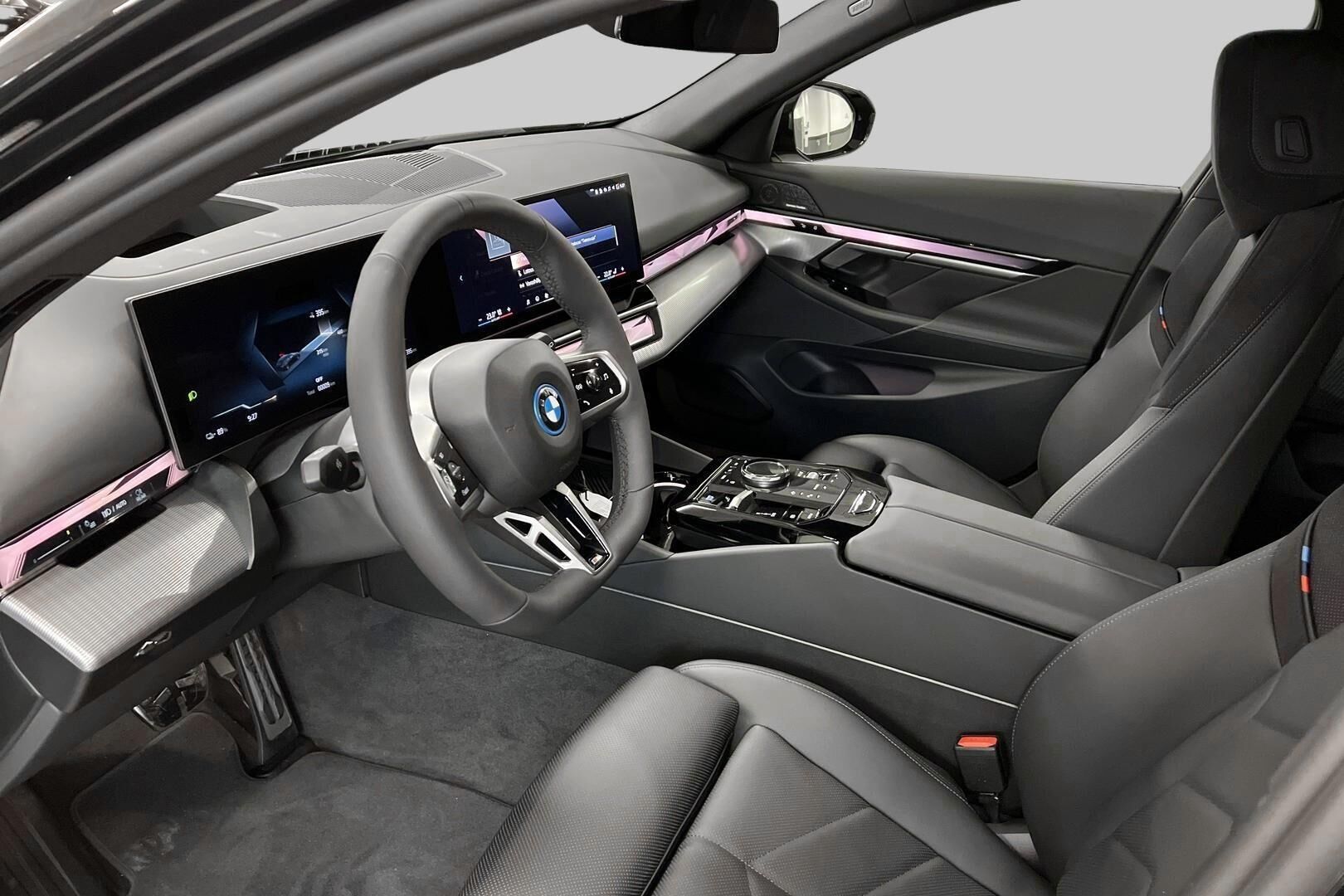 BMW i5 iso kuva 8