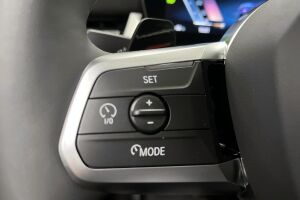 BMW iX1 esikatselu 13