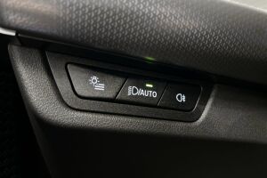 BMW iX1 esikatselu 15