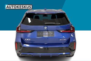 BMW iX1 esikatselu 4