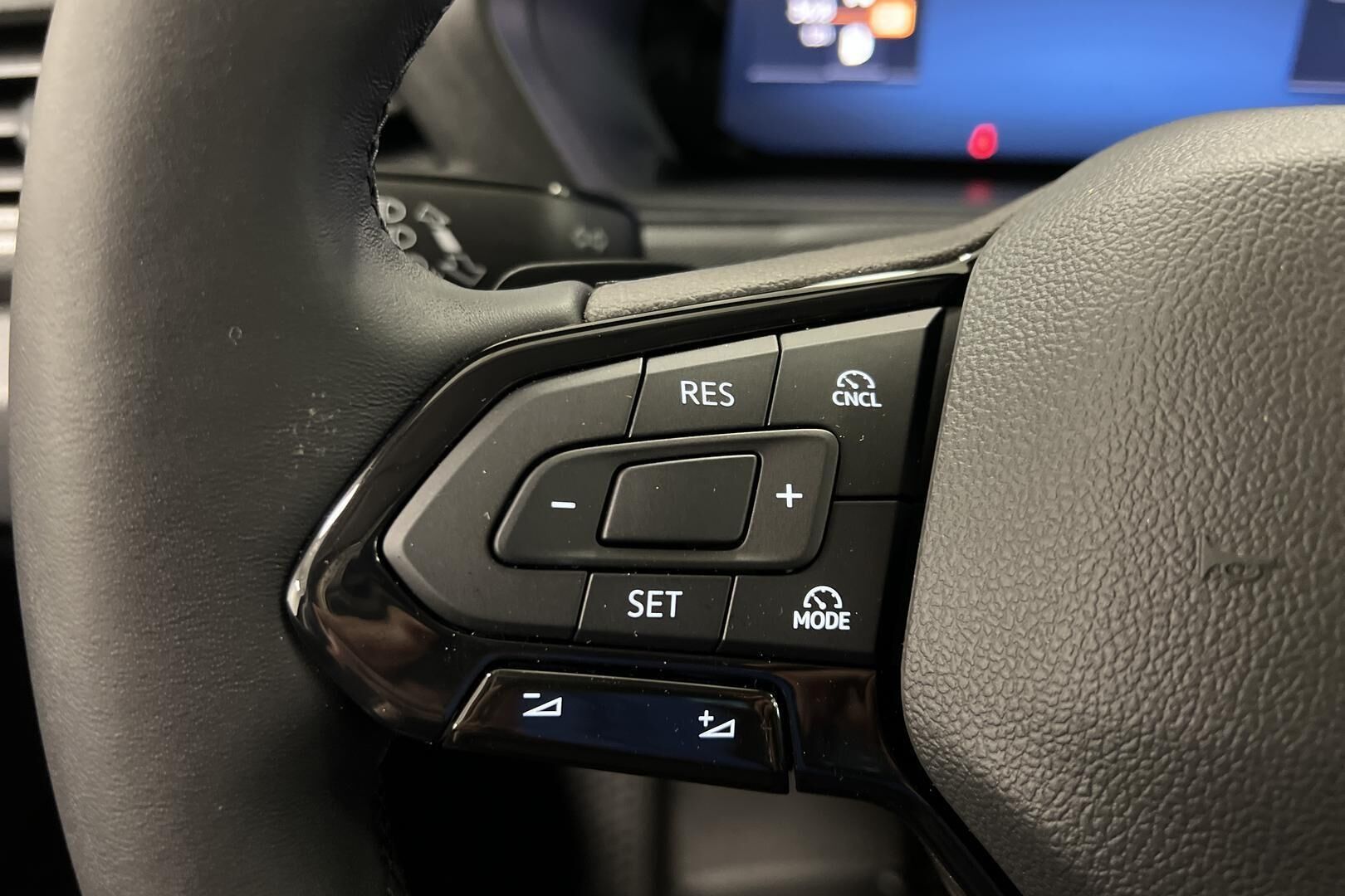 Ford Transit Connect iso kuva 16