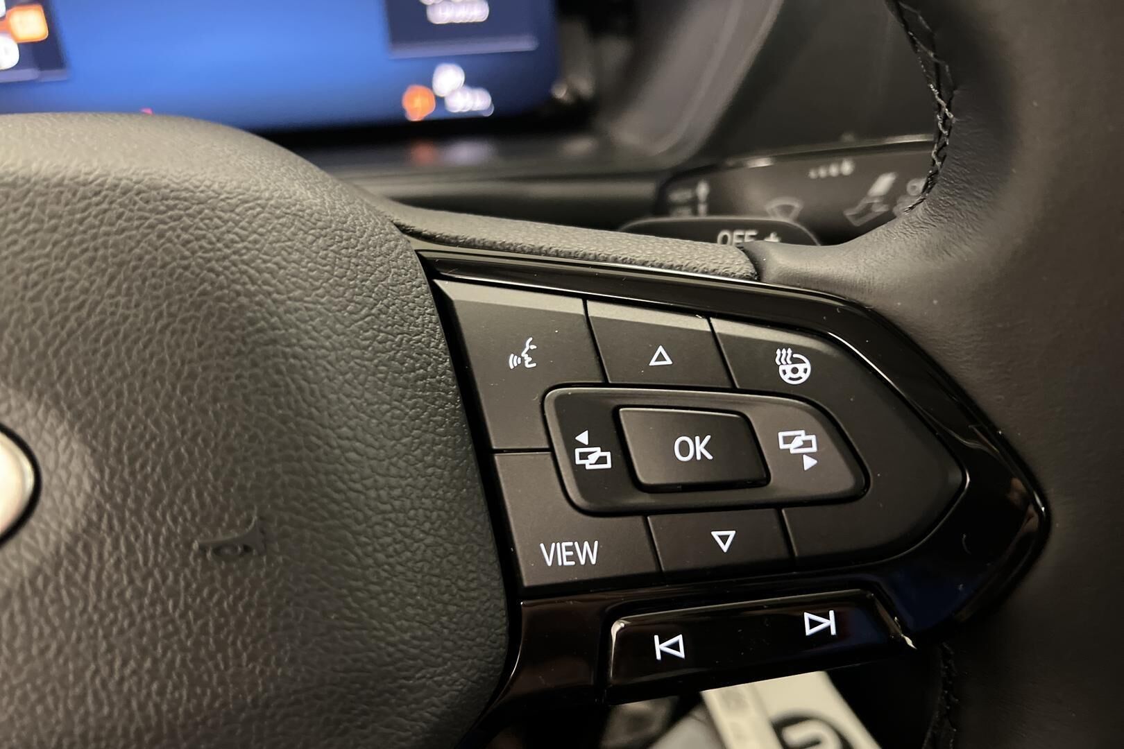 Ford Transit Connect iso kuva 17