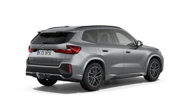 BMW iX1