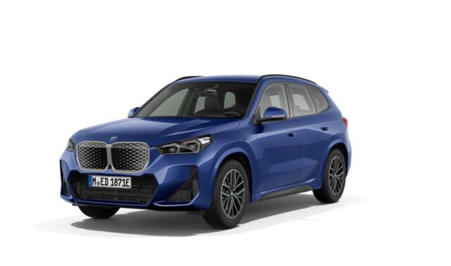 BMW iX1