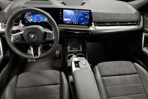 BMW iX1 esikatselu 4