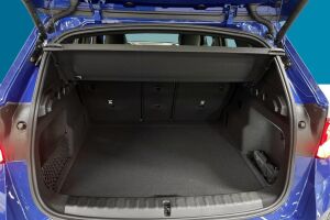 BMW iX1 esikatselu 17