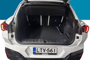 BMW iX2 esikatselu 11