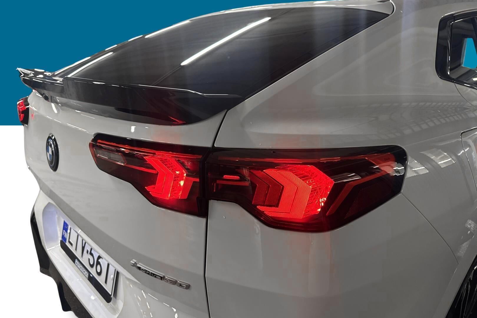 BMW iX2 iso kuva 16