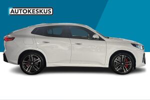 BMW iX2 esikatselu 3