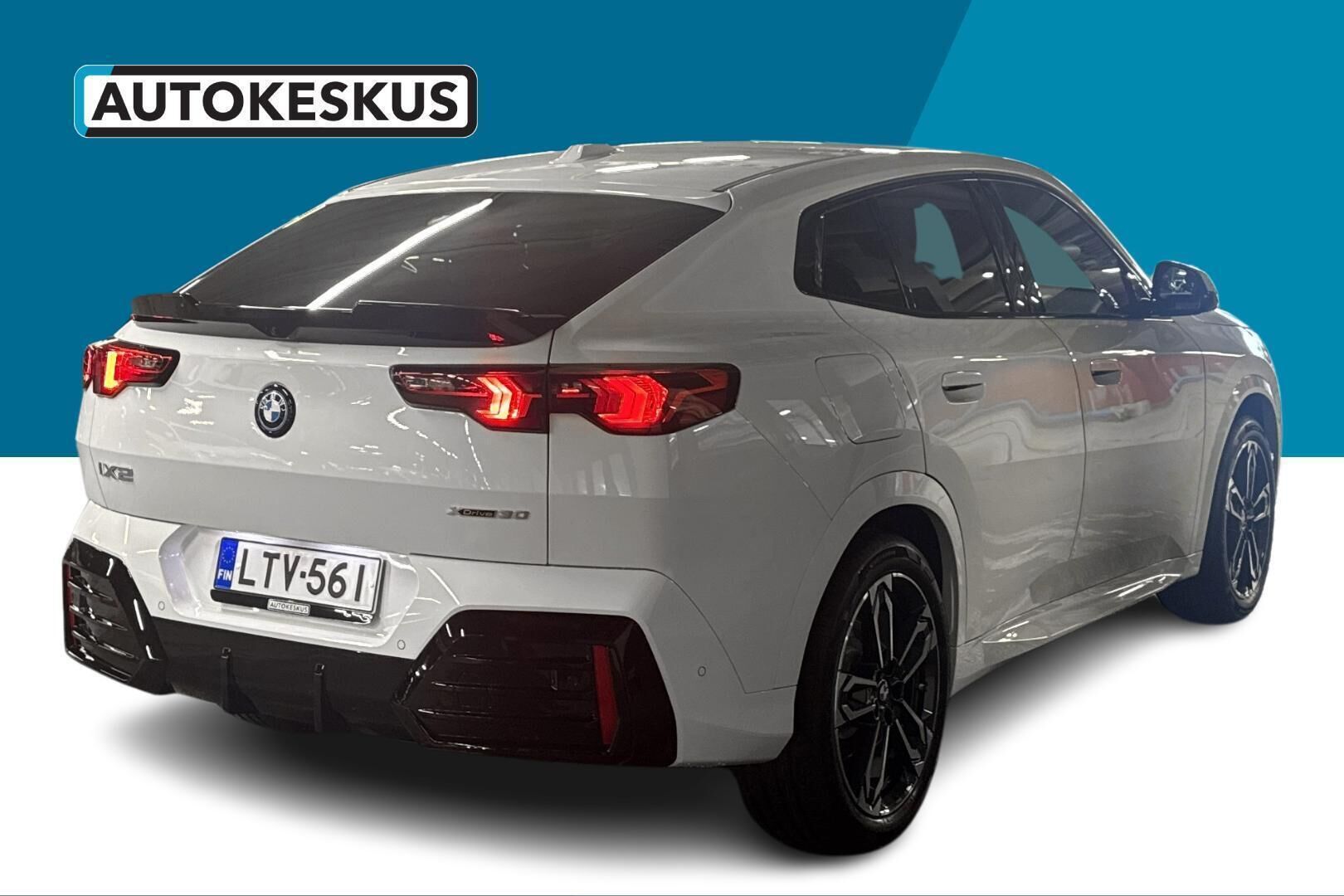 BMW iX2 iso kuva 4