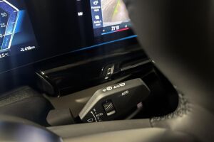 BMW iX2 esikatselu 40