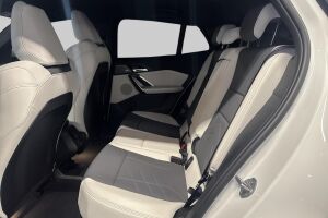 BMW iX2 esikatselu 9