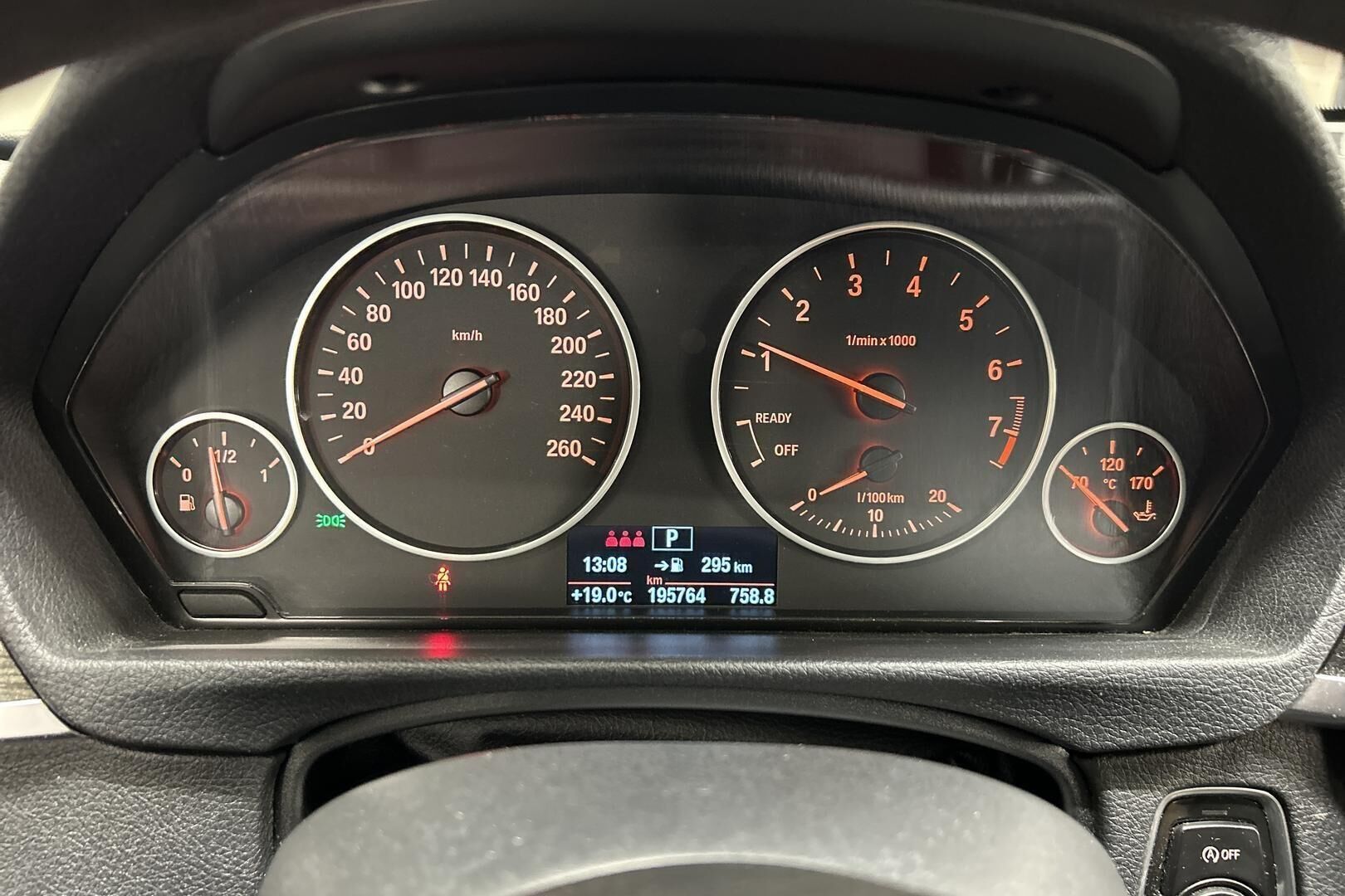 BMW 3-sarja iso kuva 13