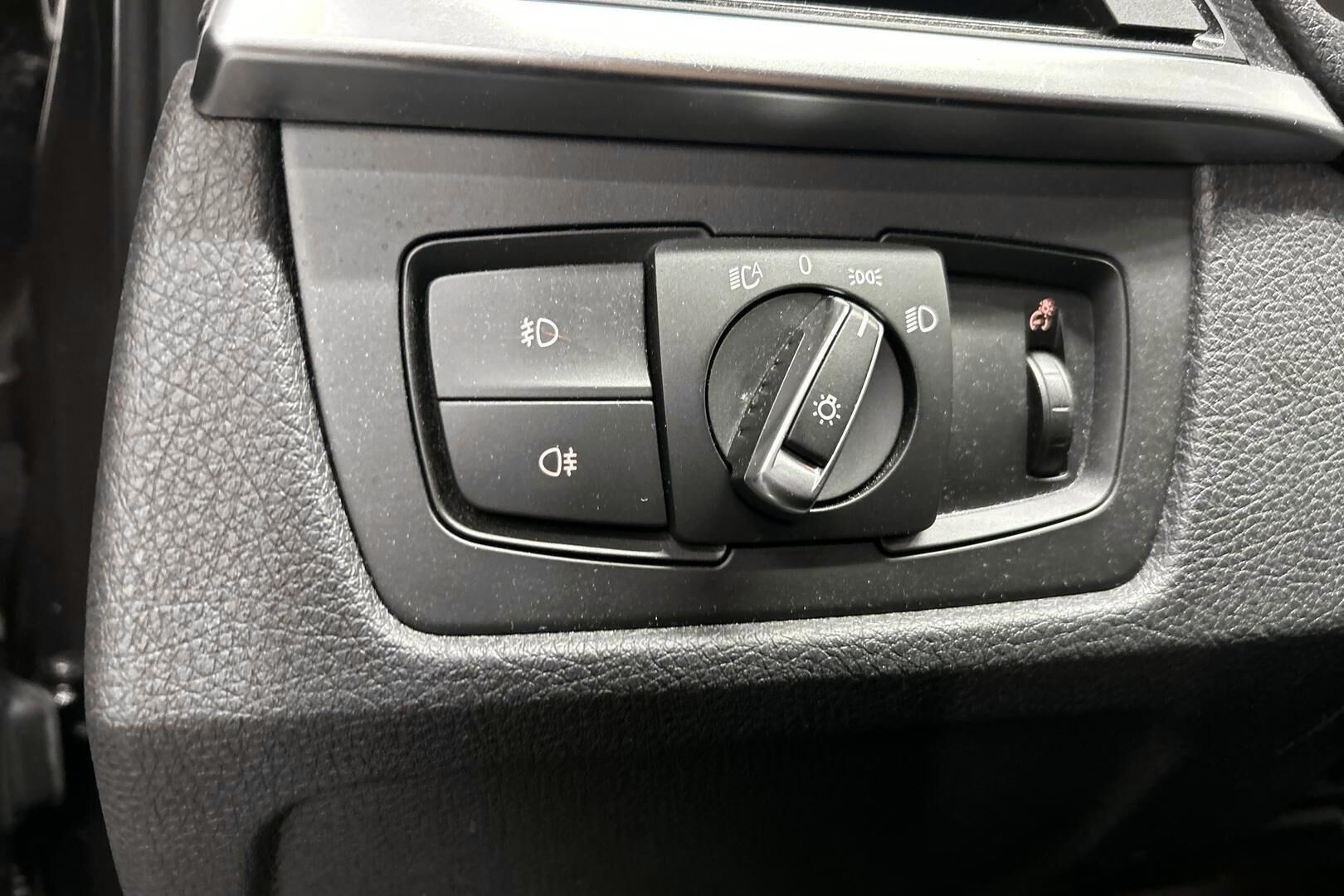 BMW 3-sarja iso kuva 23