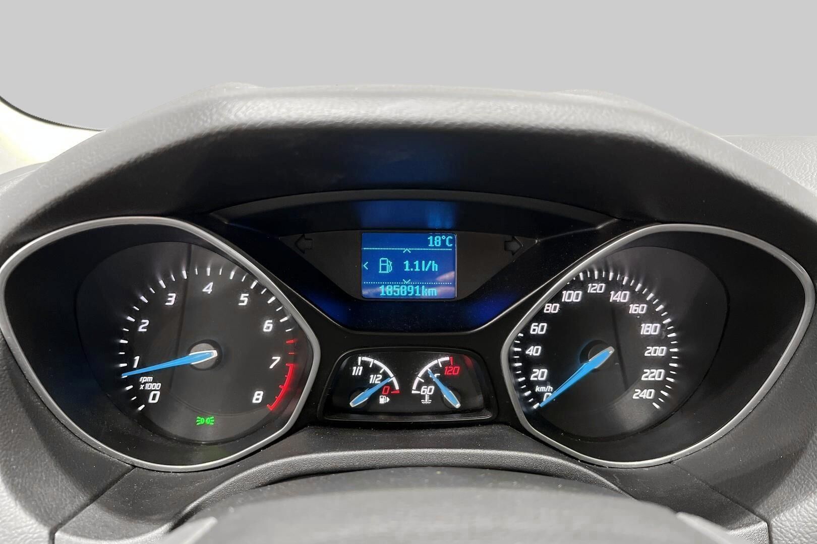 Ford Focus iso kuva 13