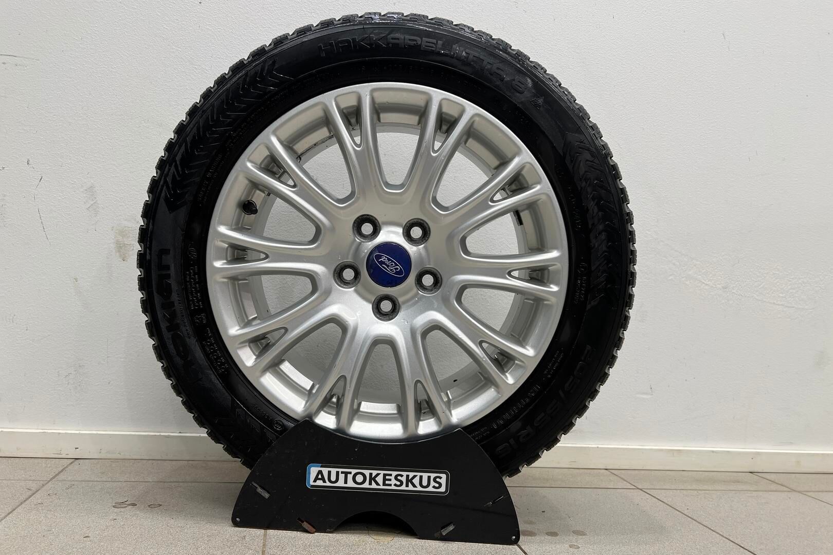 Ford Focus iso kuva 26