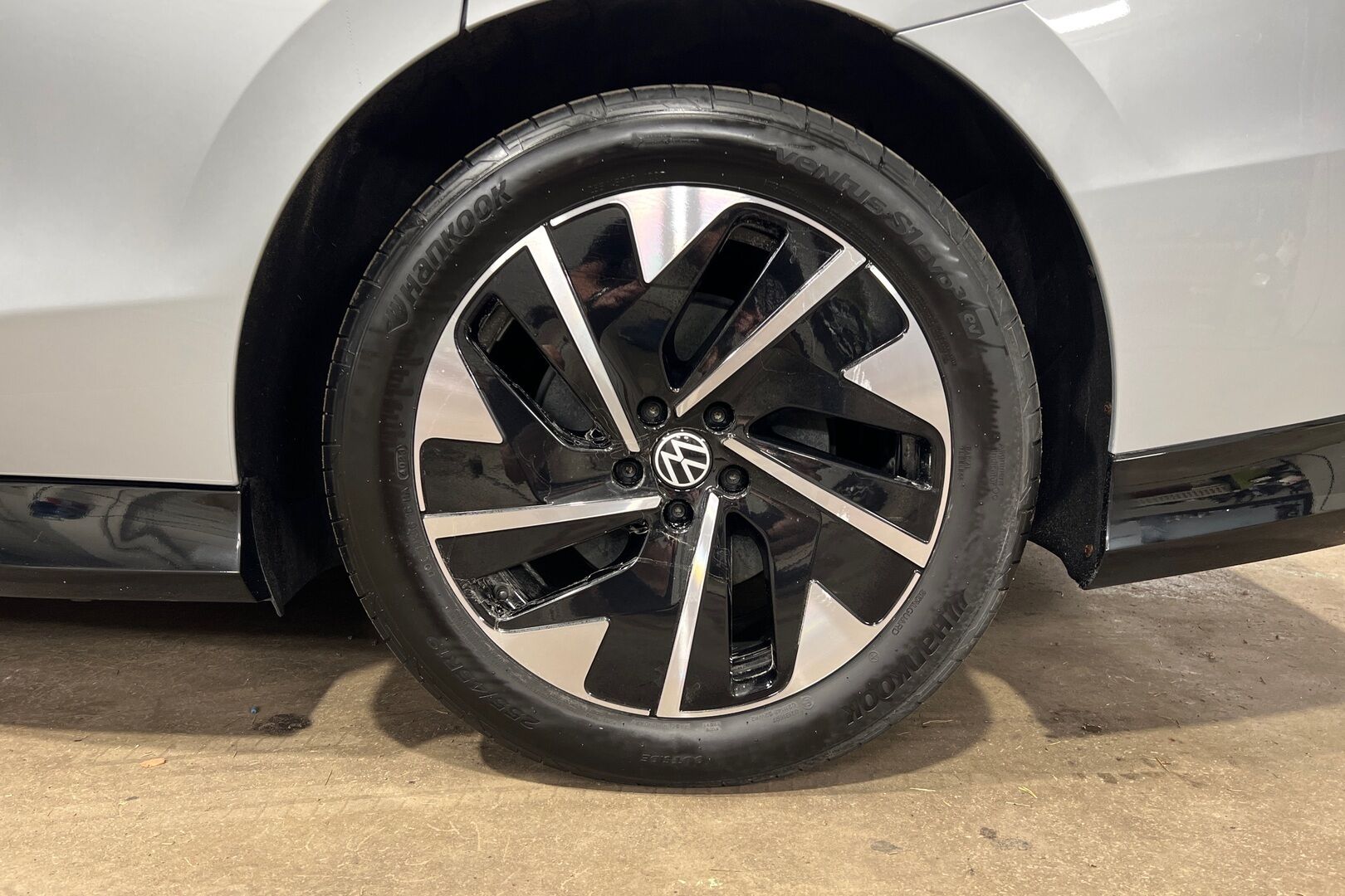 Volkswagen ID.7 iso kuva 13