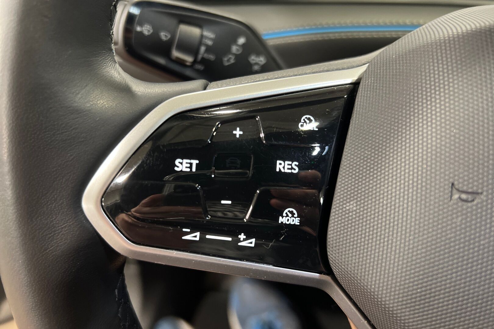 Volkswagen ID.7 iso kuva 14