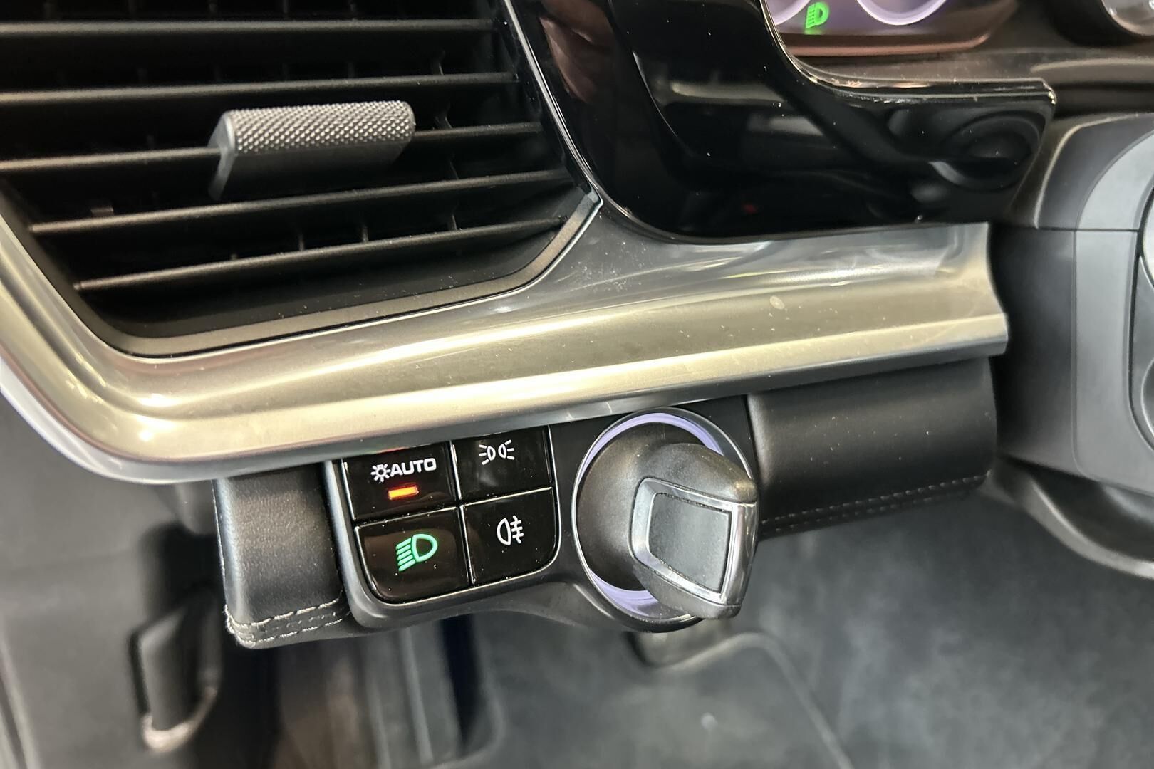 Porsche Panamera iso kuva 21