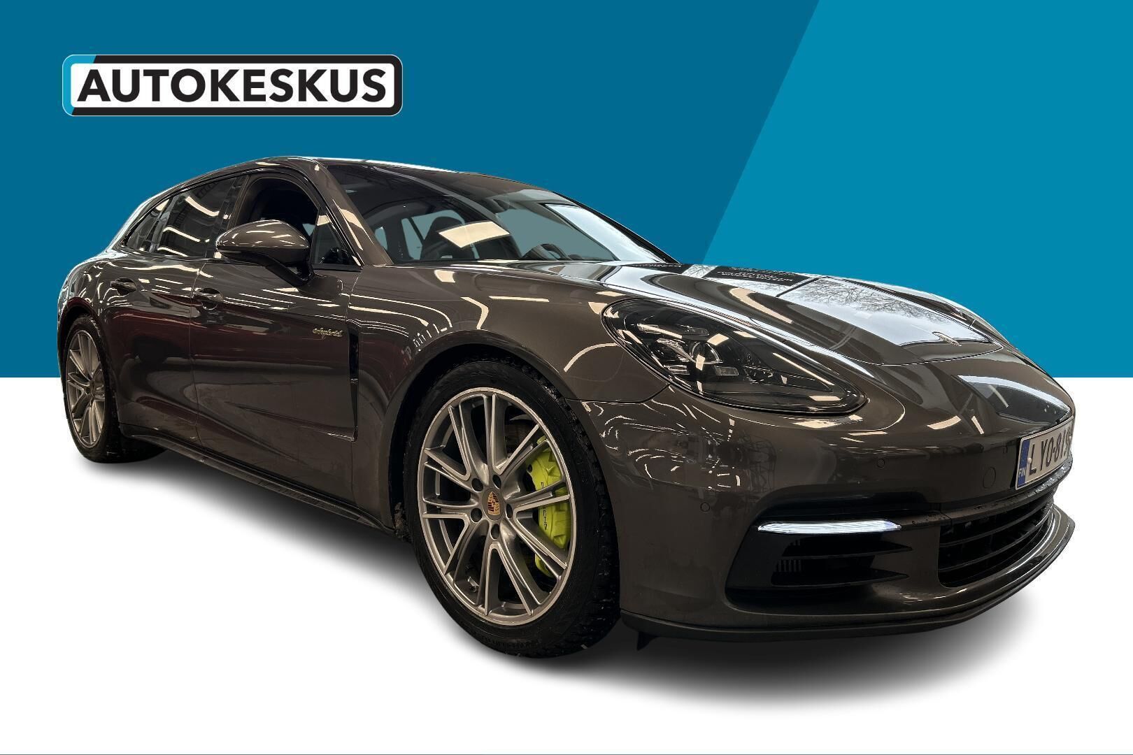 Porsche Panamera iso kuva 3