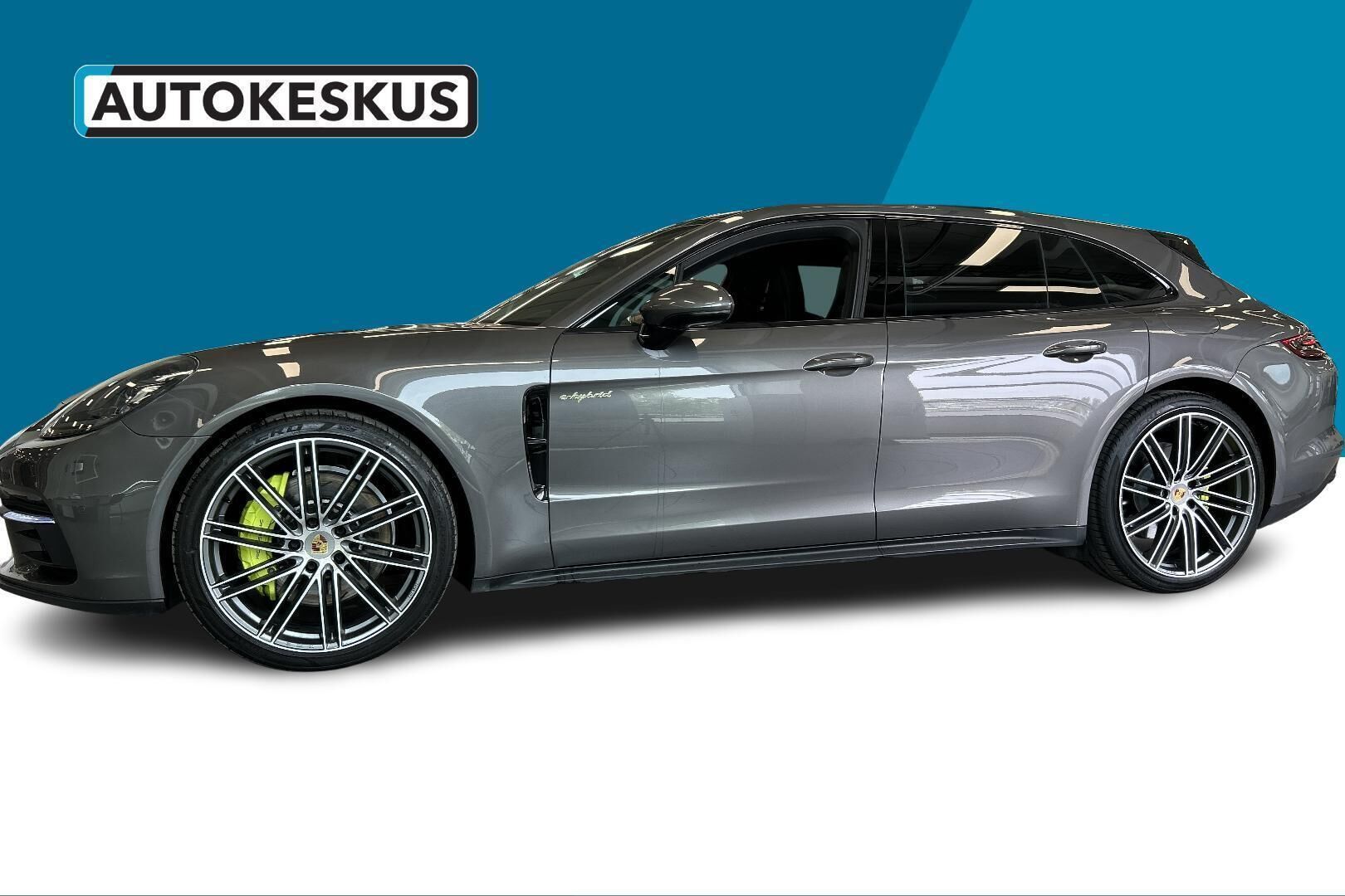 Porsche Panamera iso kuva 8