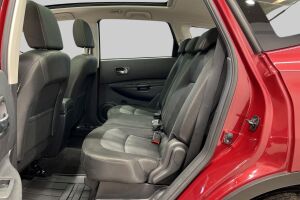 Nissan Qashqai+2 esikatselu 10