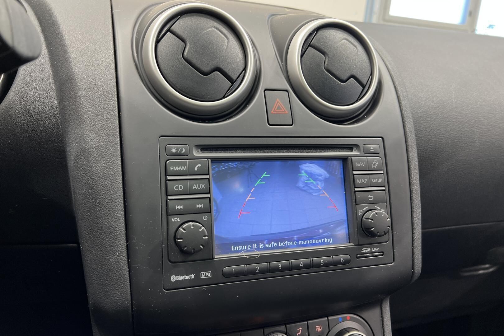 Nissan Qashqai+2 iso kuva 16