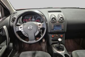 Nissan Qashqai+2 esikatselu 2