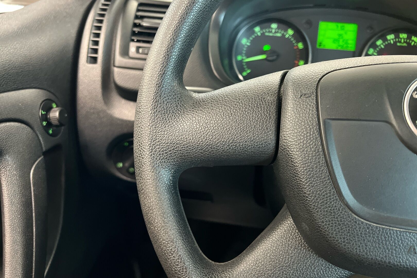 Skoda Fabia iso kuva 13