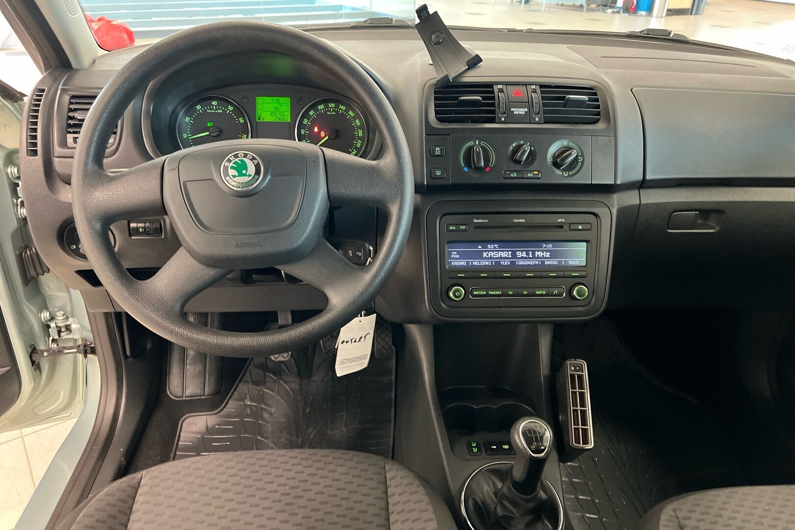 Skoda Fabia iso kuva 20