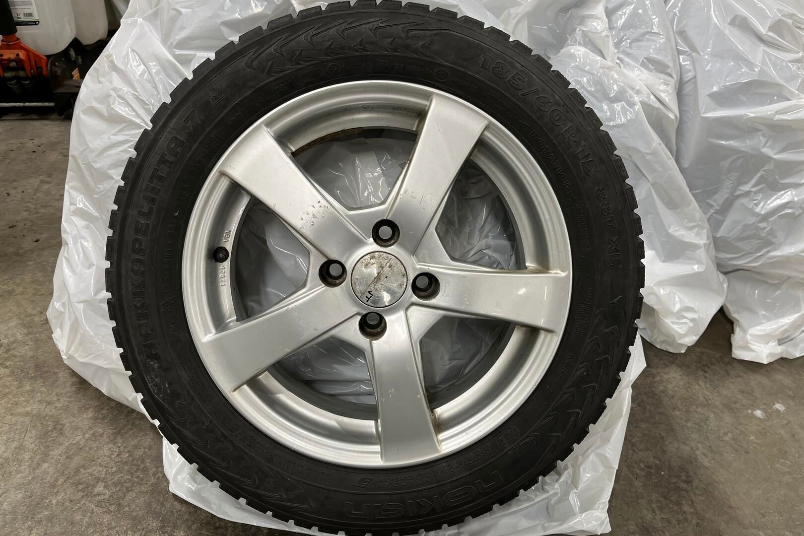 Opel Corsa iso kuva 15