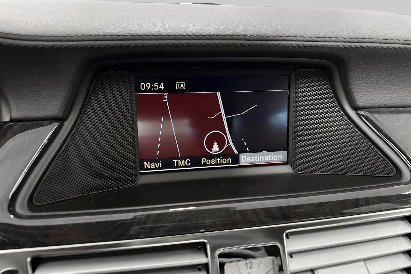 Mercedes-Benz CLS iso kuva 12