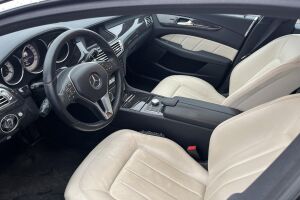Mercedes-Benz CLS esikatselu 2
