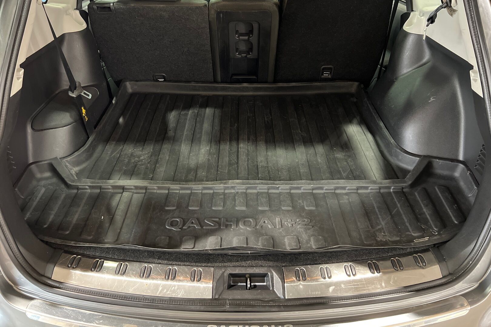 NISSAN Qashqai+2 iso kuva 10