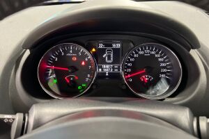 NISSAN Qashqai+2 esikatselu 10