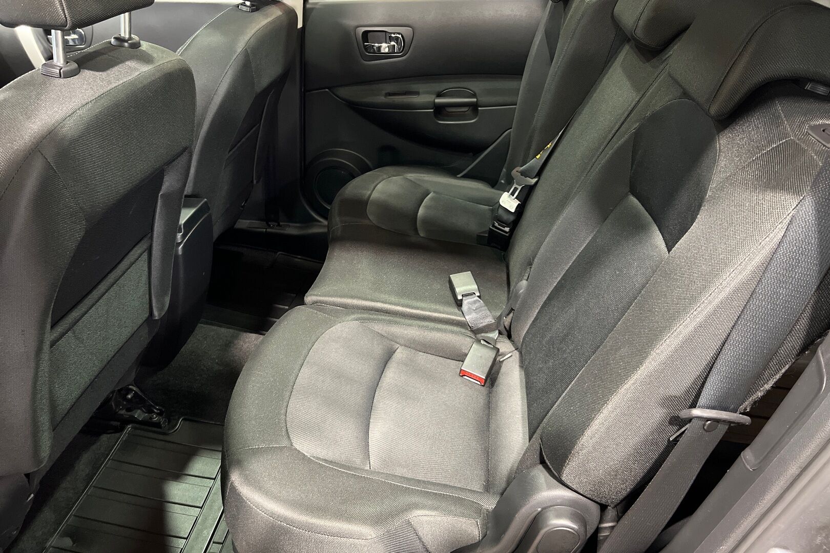 NISSAN Qashqai+2 iso kuva 9