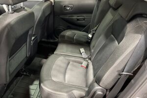 NISSAN Qashqai+2 esikatselu 8