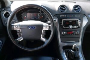 Ford Mondeo esikatselu 2