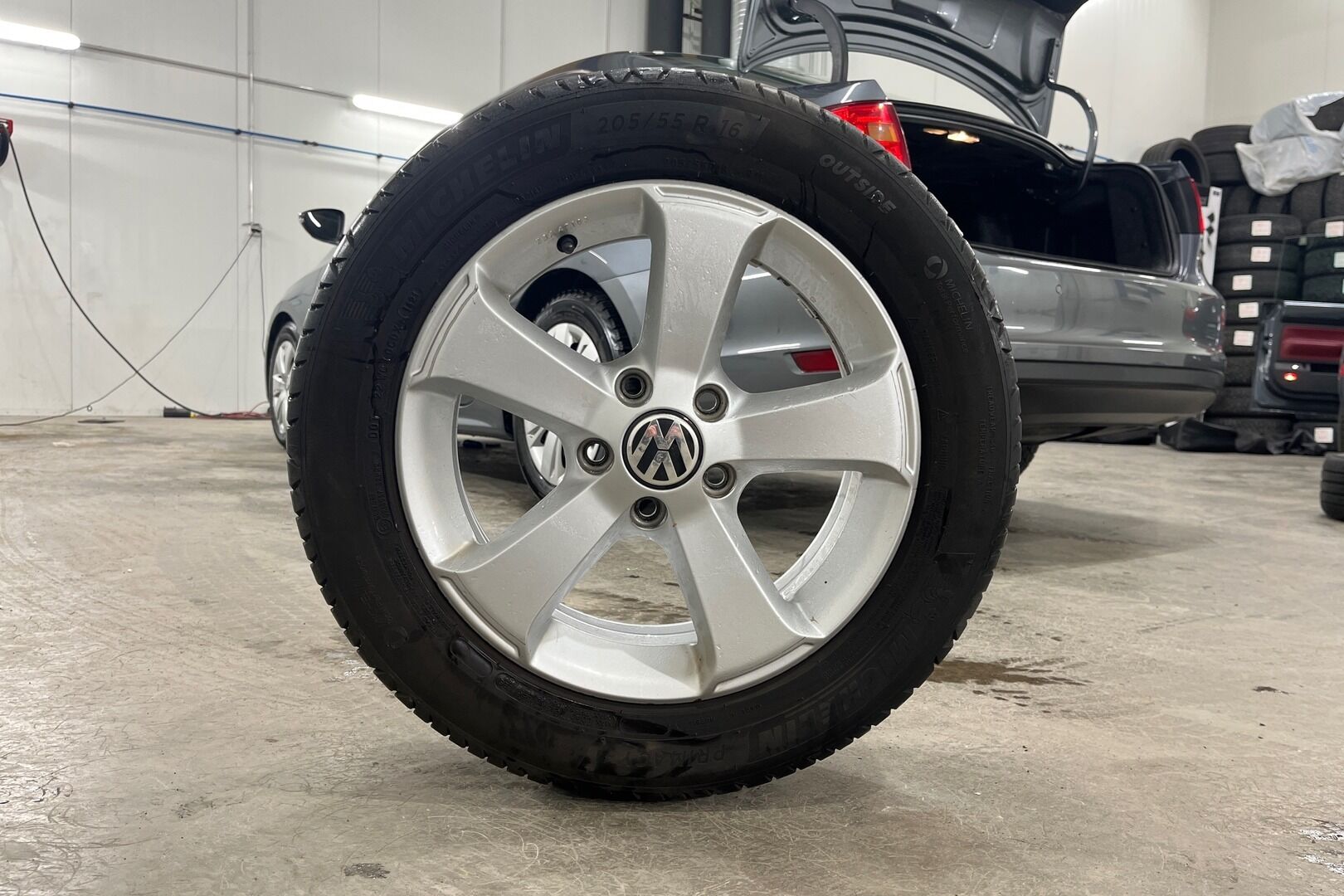 Volkswagen Jetta iso kuva 11