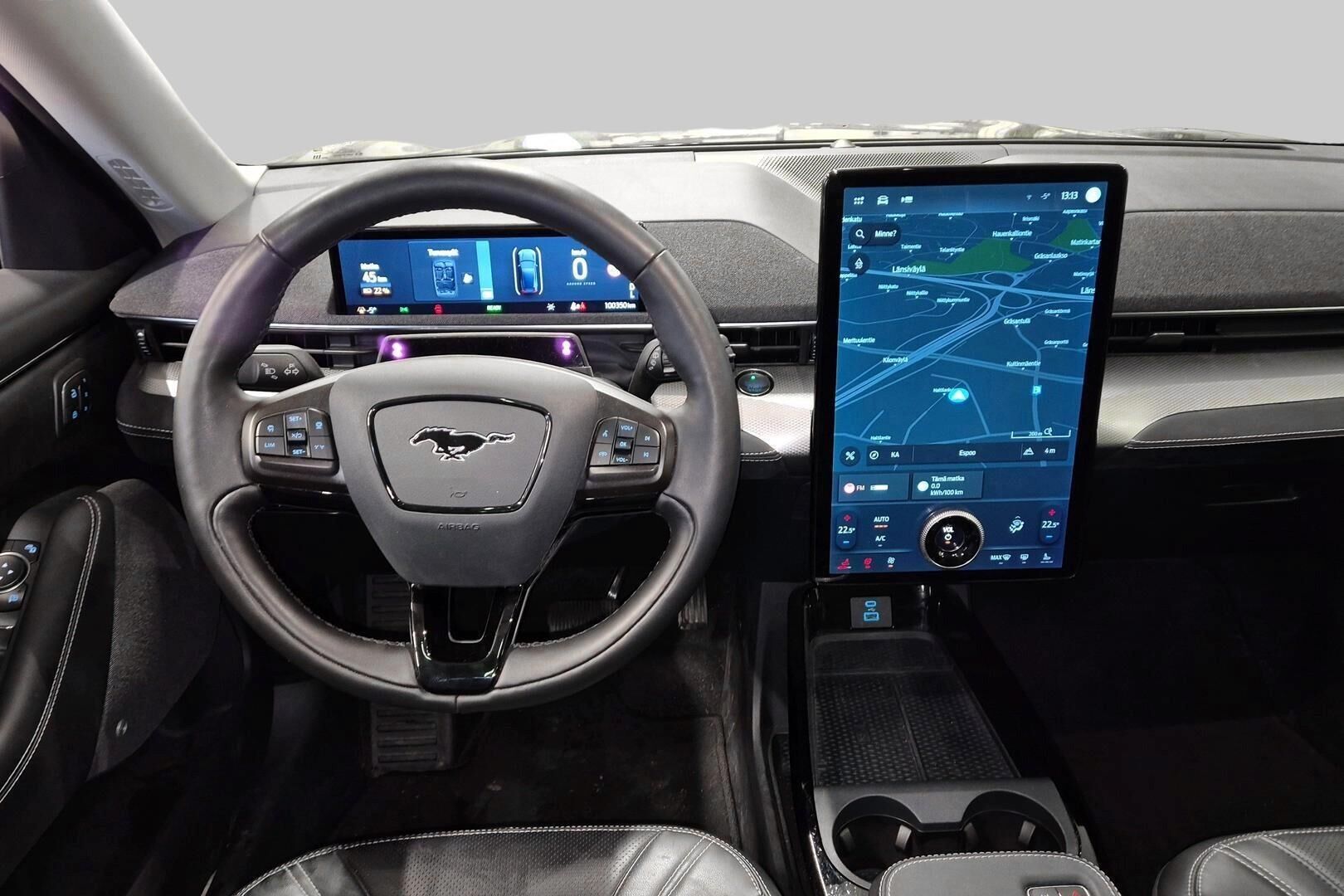 FORD MUSTANG MACH-E iso kuva 1