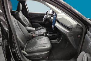 FORD MUSTANG MACH-E esikatselu 2