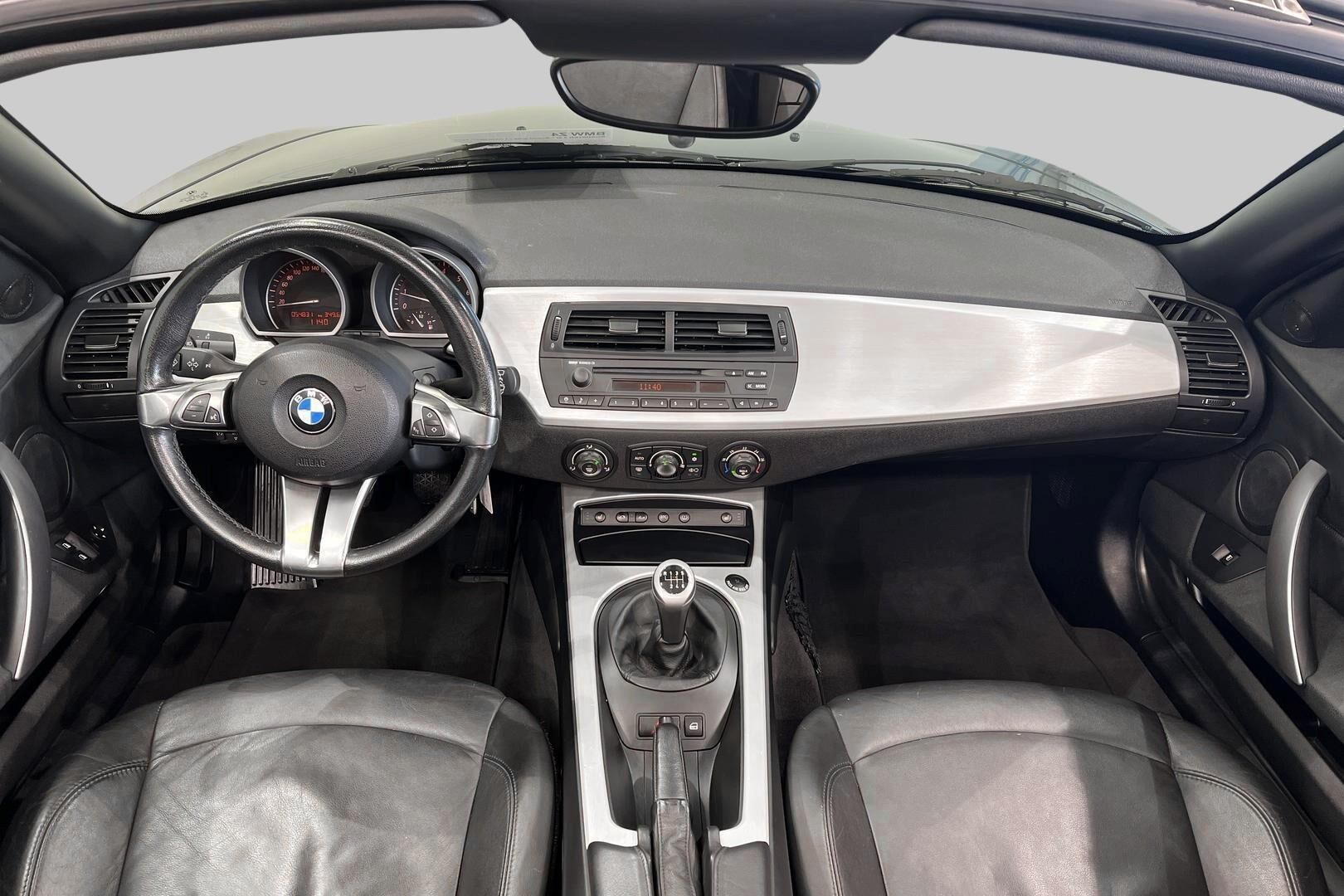 BMW Z4 iso kuva 10