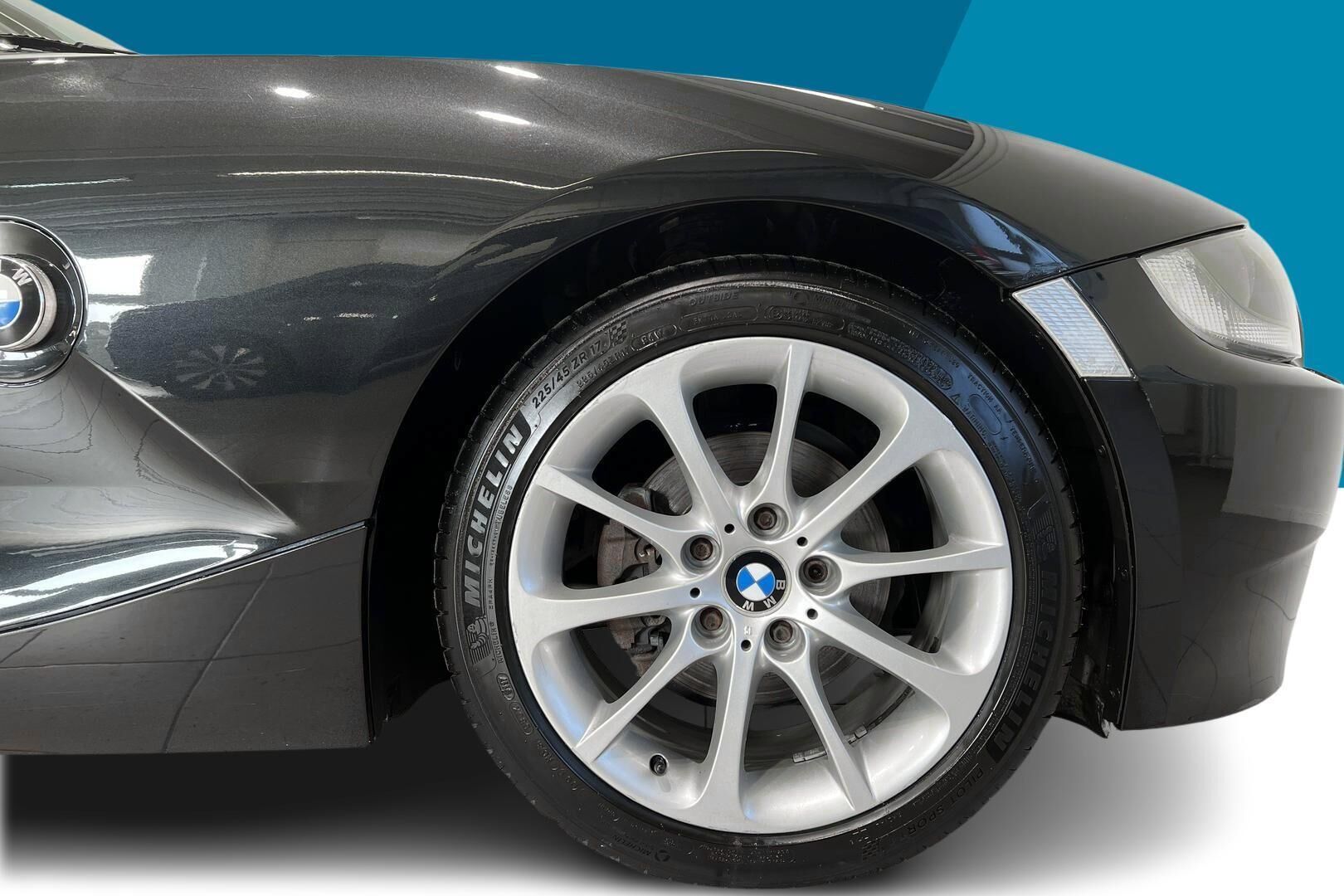 BMW Z4 iso kuva 12