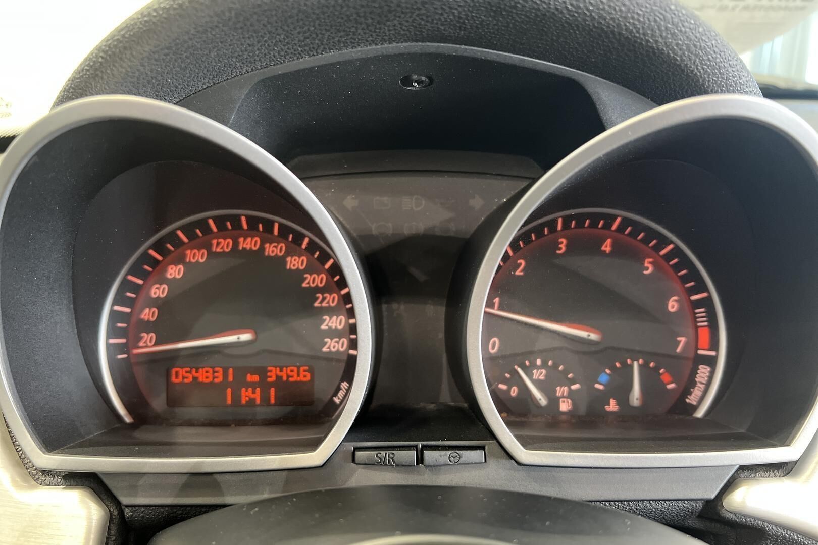 BMW Z4 iso kuva 13