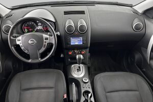 Nissan Qashqai+2 esikatselu 11