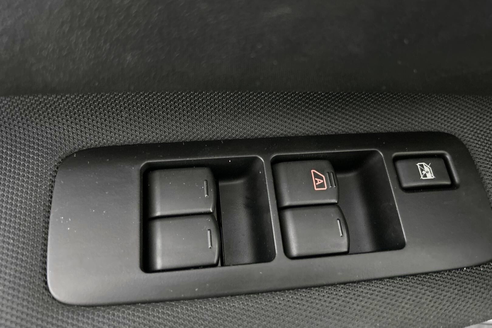 Nissan Qashqai+2 iso kuva 14