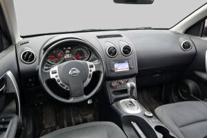 Nissan Qashqai+2 esikatselu 2