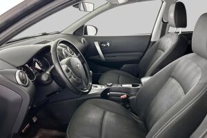 Nissan Qashqai+2 esikatselu 9